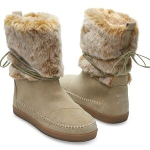 Toms tan suede boot with faux fur, like new, size 10 women’s